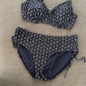 Athleta Navy and White Patterned  Bikini Set